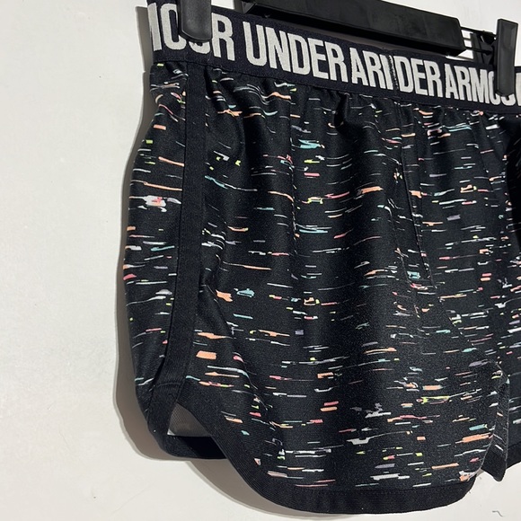 Under Armour Girl’s Play Up Multicolor Printed Shorts Size Youth Medium - Picture 7 of 8